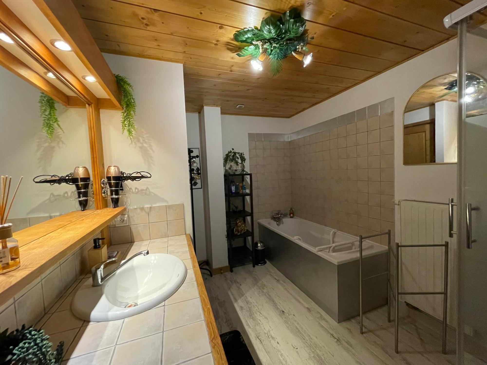 Rooftop 1 - Jacuzzi Prive Au Pied Du Monte-Blanco Sallanches Exterior photo